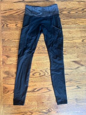 lululemon athletica Black Leggings with Heathered Gray Waistband